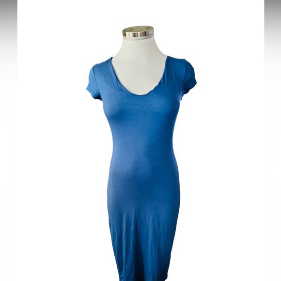 See You Monday Dress Blue Soft Knit Midi Scoop Neck Short Sleeve Size M NWT - Picture 1 of 7